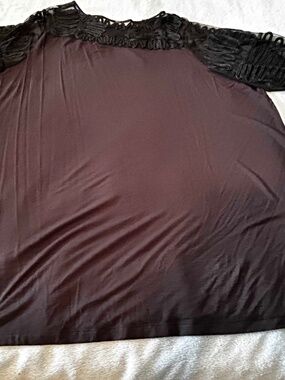 TOP WITH MESH YOKE & SLEEVES WITH BLACK RIBBONS, EGGPLANT & BLACK, SIZE 4X,